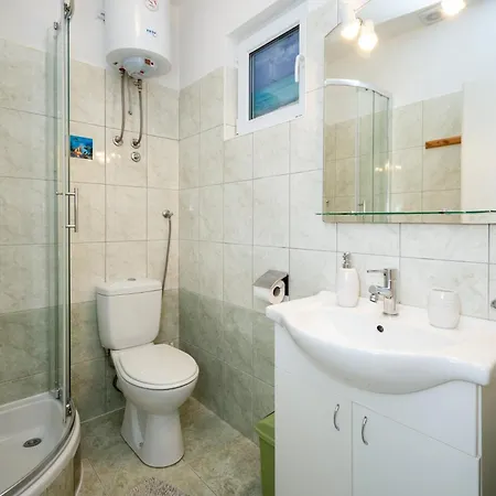Feriehus Family-friendly House With Hot Tub Sukosan, Zadar - 6123