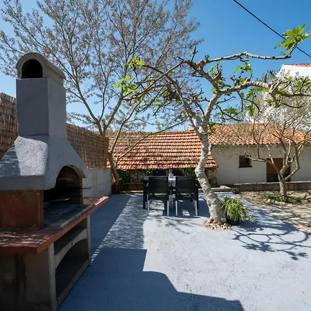 Feriehus Family-friendly House With Hot Tub Sukosan, Zadar - 6123 *